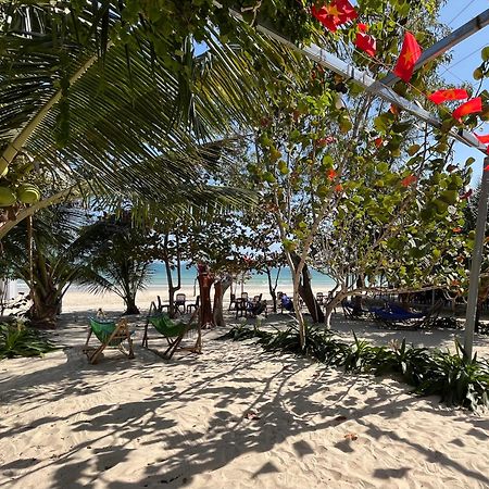 Robinson Beach Bungalow Vinh Hoa Exterior photo