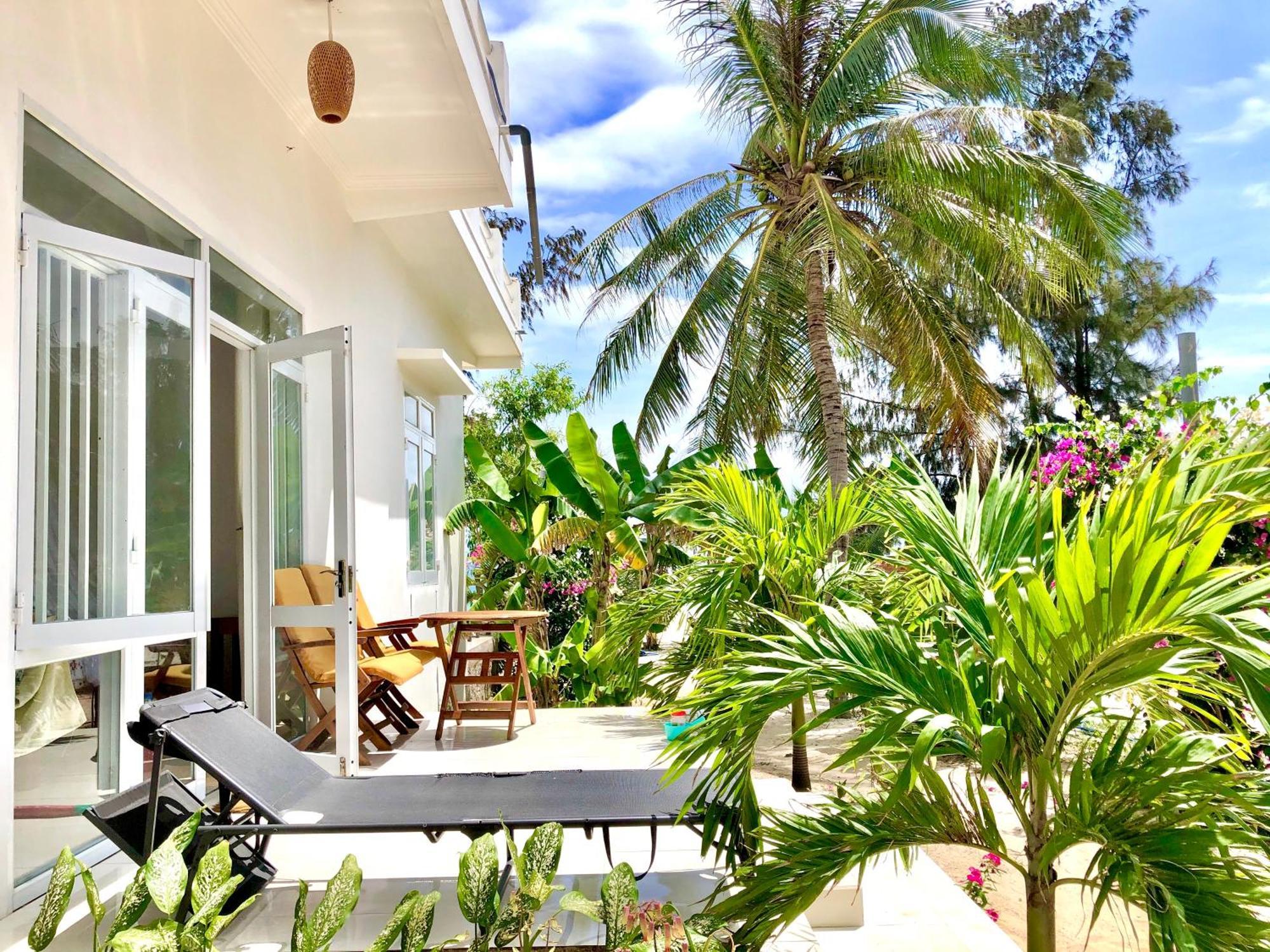 Robinson Beach Bungalow Vinh Hoa Exterior photo