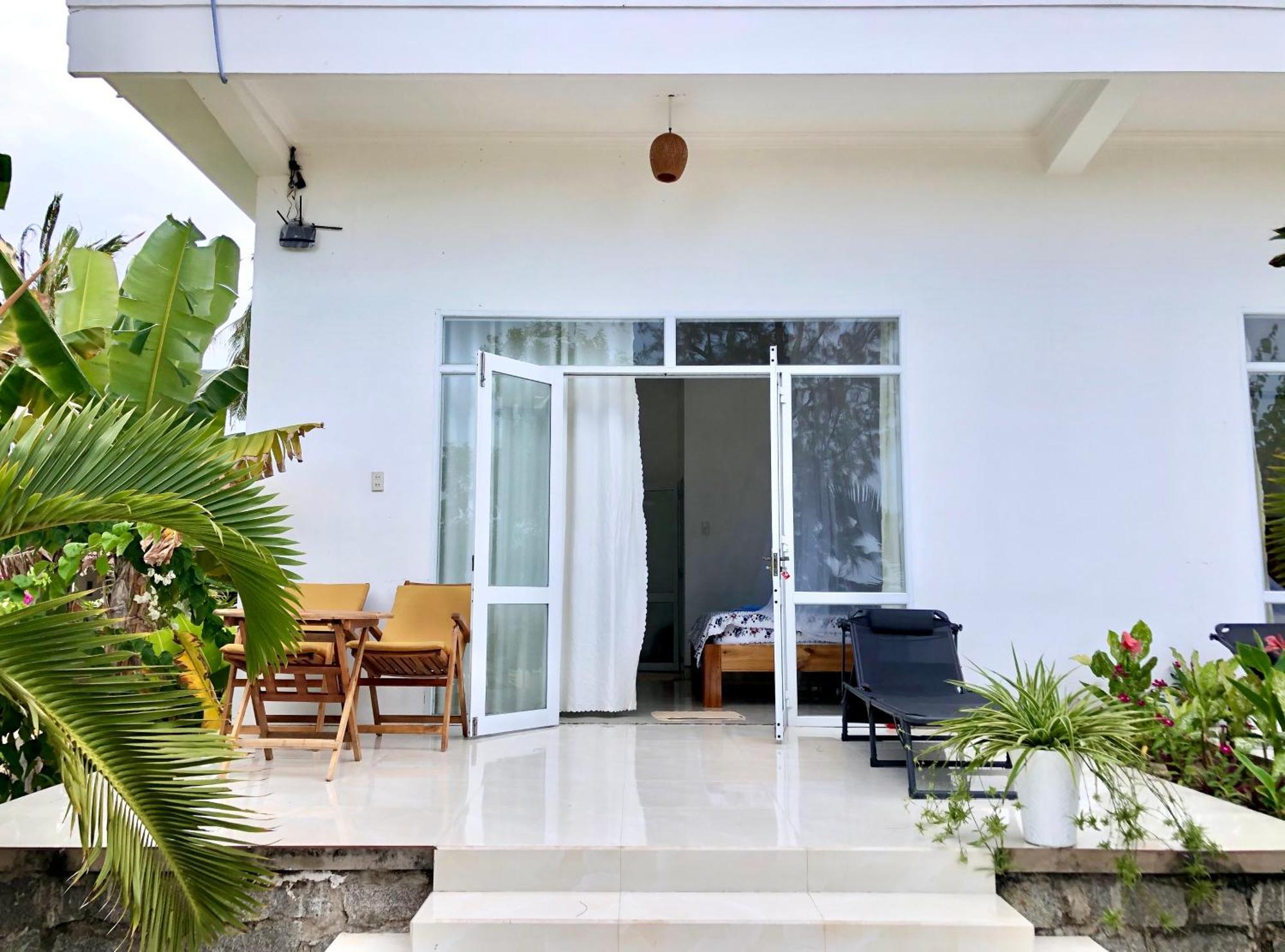 Robinson Beach Bungalow Vinh Hoa Exterior photo